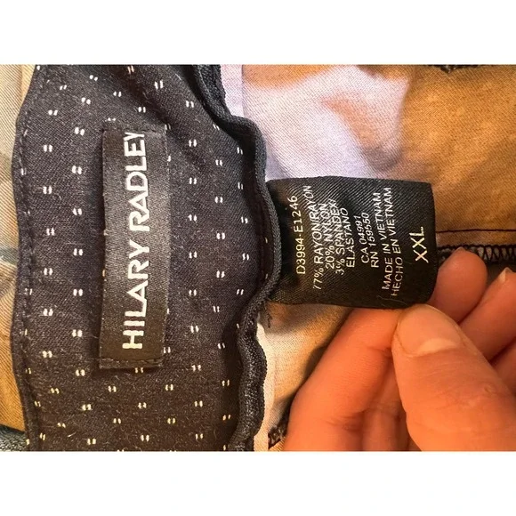 Hilary Radley Womens Polka Dot Shorts Size XXL Navy White Classic Fit - Picture 3 of 3